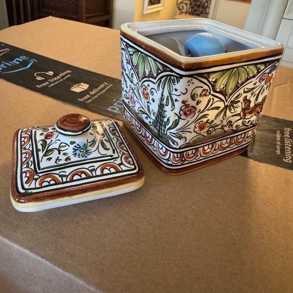 Colorful Ceramic Decorative Box - Picture 2 of 8